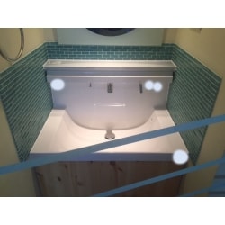 洗面台交換　水切りタイル施工（デザインタイル）