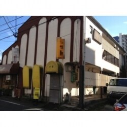 紹介をきっかけに店舗の外壁・階段のリフォームを行いました。