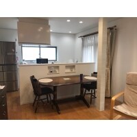 柱をアクセントに念願の対面キッチン