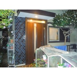 1日でリフォーム完了！防犯性能も向上した玄関ドア
