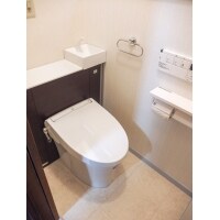 2か所のトイレを新品同様に同時リフォーム