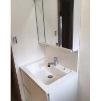 洗面台入れ替え