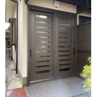 防犯性能アップ!モダンな玄関引戸