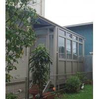 勝手口とサンルームで収納スペースを増設