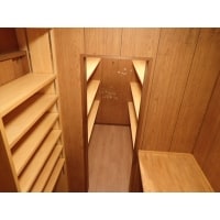 納戸を有効利用できる収納&デスク書斎にリフォーム
