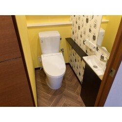 県外からの移住で中古マンションを購入され、古くなった機器の取替工事をご依頼いただきました。
移住に関しては岡山市の補助金をご紹介し、リフォーム費用の一部に活用いただきました。
