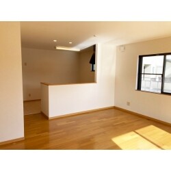 中古物件をご購入にあたり、水廻りとクロス工事をメインに気になるところをリフォームしました。


