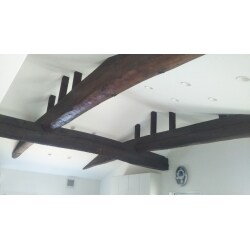 開放的な木の温かい雰囲気を取り入れました
