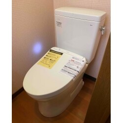 TOTO ピュアレストQR
高い節水性はもちろん
汚れにくい快適便器。