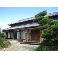 築80年の古民家の良さを生かして全面リノベーション