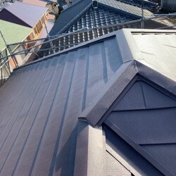 屋根カバー工法