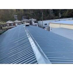 屋根カバー工事　リファインルーフ