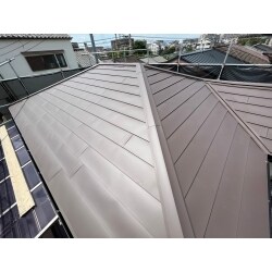 寝屋川市　既存屋根にスマートメタルにて重ね葺き工事