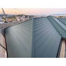 京都府京田辺市　ガルテクトへ重ね葺き工事
