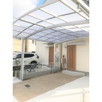 高さも選べてスタイリッシュカーポート!