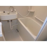 3点ユニットバスを浴室、トイレに分けました