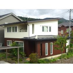 サビや雨だれ汚れを改善し、汚れにくく美観が長持ちする外観に仕上がりました