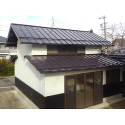 重度の錆をしっかり処理し、耐久性を回復した屋根に仕上がりました