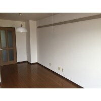 汚れた壁紙クロスを入居前にリニューアル