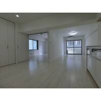 2DKから1LDKへ変更、明るく開放的なお住まいに。