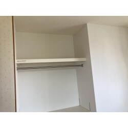 2階の子供部屋に間仕切りを設けました。