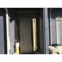 玄関廻りの断熱性を高めました