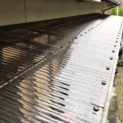 ポリカ波板交換です。