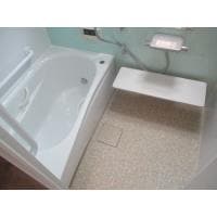 バリアフリーを取り入れた暖かいお風呂にリフォーム