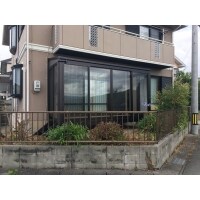 愛知県豊川市で洗濯干し場目的でテラス囲いを取り付けました。