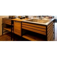 本社ショールームにキッチン設置をしました。