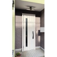 豊川市で玄関ドアリフォームと内窓の設置をしてきました。