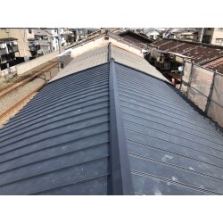 屋根瓦から立平葺き屋根へ
