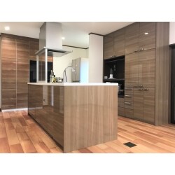 A様邸　奥様念願のアイランドキッチンへ