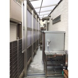 裏庭スペースを有効活用するためにテラス屋根を取付けました。