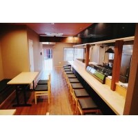 古い木造の雰囲気を活かしたお店づくり