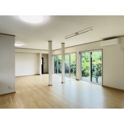 中古住宅を購入後、LDK・浴室・キッチン・窓など…補助金を活用して全面リフォーム！
ご家族の生活スタイルに合わせて使い勝手の良いお住まいとなりました。