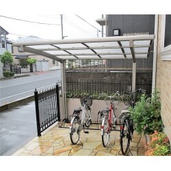 自転車置き場をつくりました。
