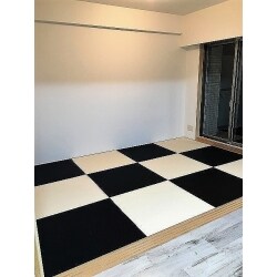 モノトーンカラーの琉球畳はまるでチェスボード。
インパクトばっちりのお部屋に生まれ変わりました。