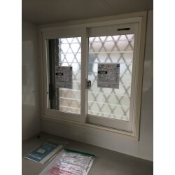 神戸市の中心部三宮よりも冬場は２～3度低い神戸市北区にお住まいのA様から
キッチンの窓に二重窓を付けたいとご相談があり、取り付けさせて頂きました！