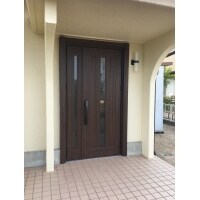 玄関ドアと勝手口ドアの交換(神戸市北区・K様邸)