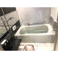 バスルームとパウダールームはホテルライクな空間に