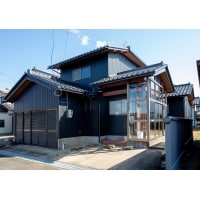 外壁一新!シックな印象に生まれ変わりました。