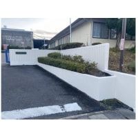 T社様 塀塗装工事 補修工事で見栄えもよくなりました