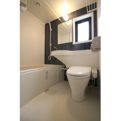 マンションオーナー様からのご依頼。３点ユニットバスを３部屋分交換しました。