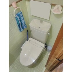 トイレ入れ替え工事