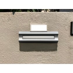ポストの入替工事の依頼

古いポストを取り外し、
新しいポストを設置。

外壁一部を左官にて補修して工事完了