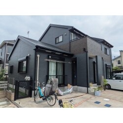 屋根
メーカー　プレマテックス
使用材料　タテイル


外壁
メーカー　ｼｰｶ　ｼﾞｬﾊﾟﾝ
使用材料　ｽｰﾊﾟｰｾﾗﾝﾌﾚｯｸｽ
