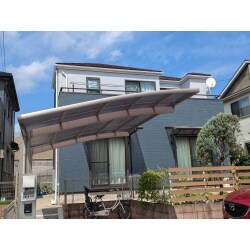 外壁のはシーカジャパンのスーパーセランフレックスで塗装を行いました。
無機塗料で耐候年数24年から26年の高耐候塗料です。　