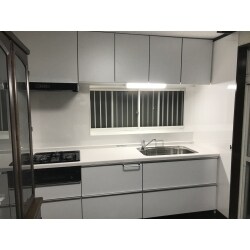 永年使用されたシステムキッチンの交換