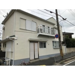 外壁をニッペ　パーフェクトトップで塗り替えしました。